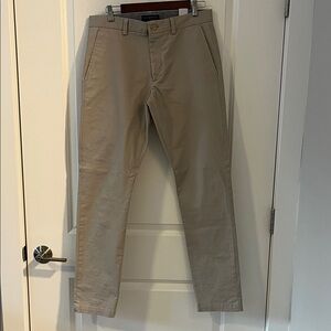 Banana Republic Men's Skinny Khaki Chinos